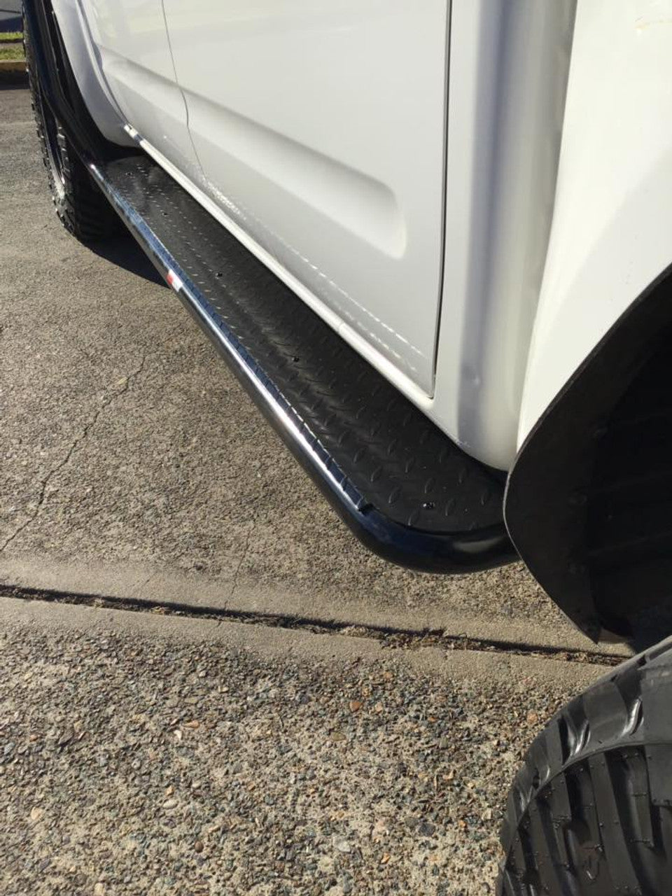 Rockarmor Steel Rockslider side step to suit Nissan Navara D40 2005-2015 Thai & Spanish - Hybrid Street & 4x4