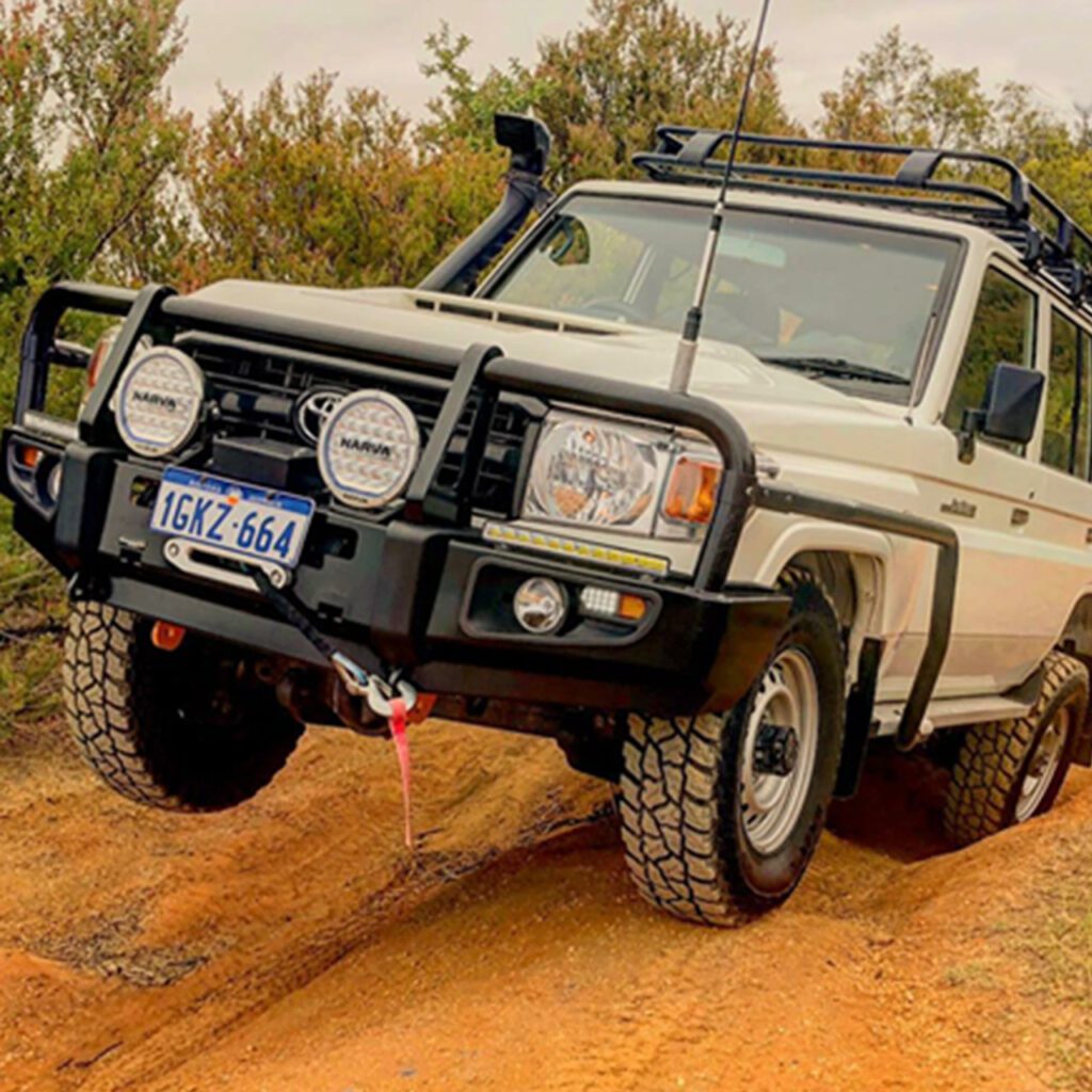 Rockarmor Premium Steel Bull Bar to Suit Toyota Landcruiser 76/78/79 2005+ (Full Bar Replacement) - Hybrid Street & 4x4