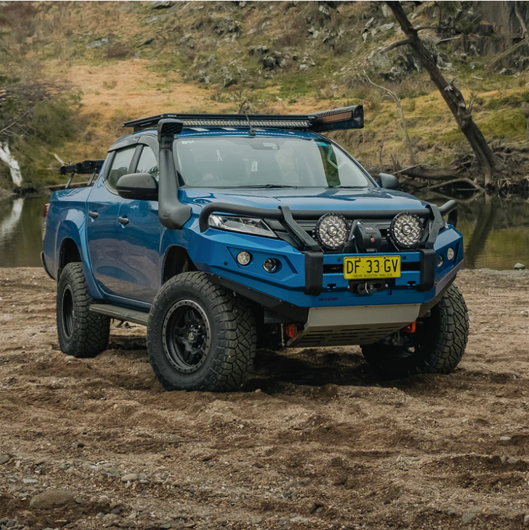 ROCKARMOR GT STEEL HOOP BULLBAR TO SUIT MITSUBISHI MR TRITON (Full Bar Replacement) - Hybrid Street&4x4