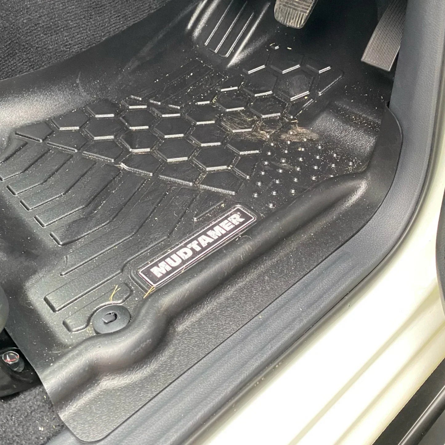 MUDTAMER | Floor Mats - Nissan Navara NP300 Manual 2014+