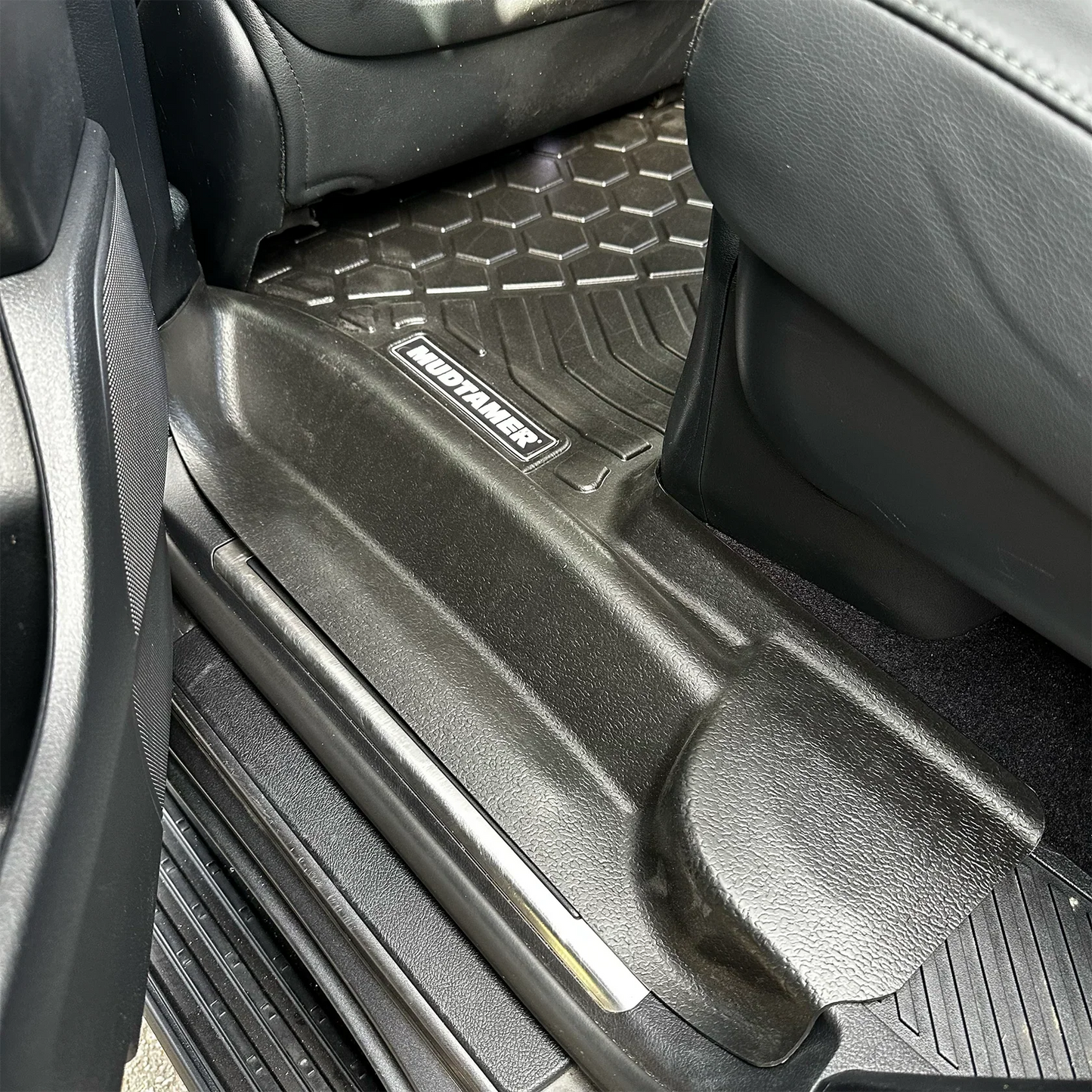 MUDTAMER | Floor Mats - Toyota Land Cruiser 200 Series Sahara/VX 2007-2021