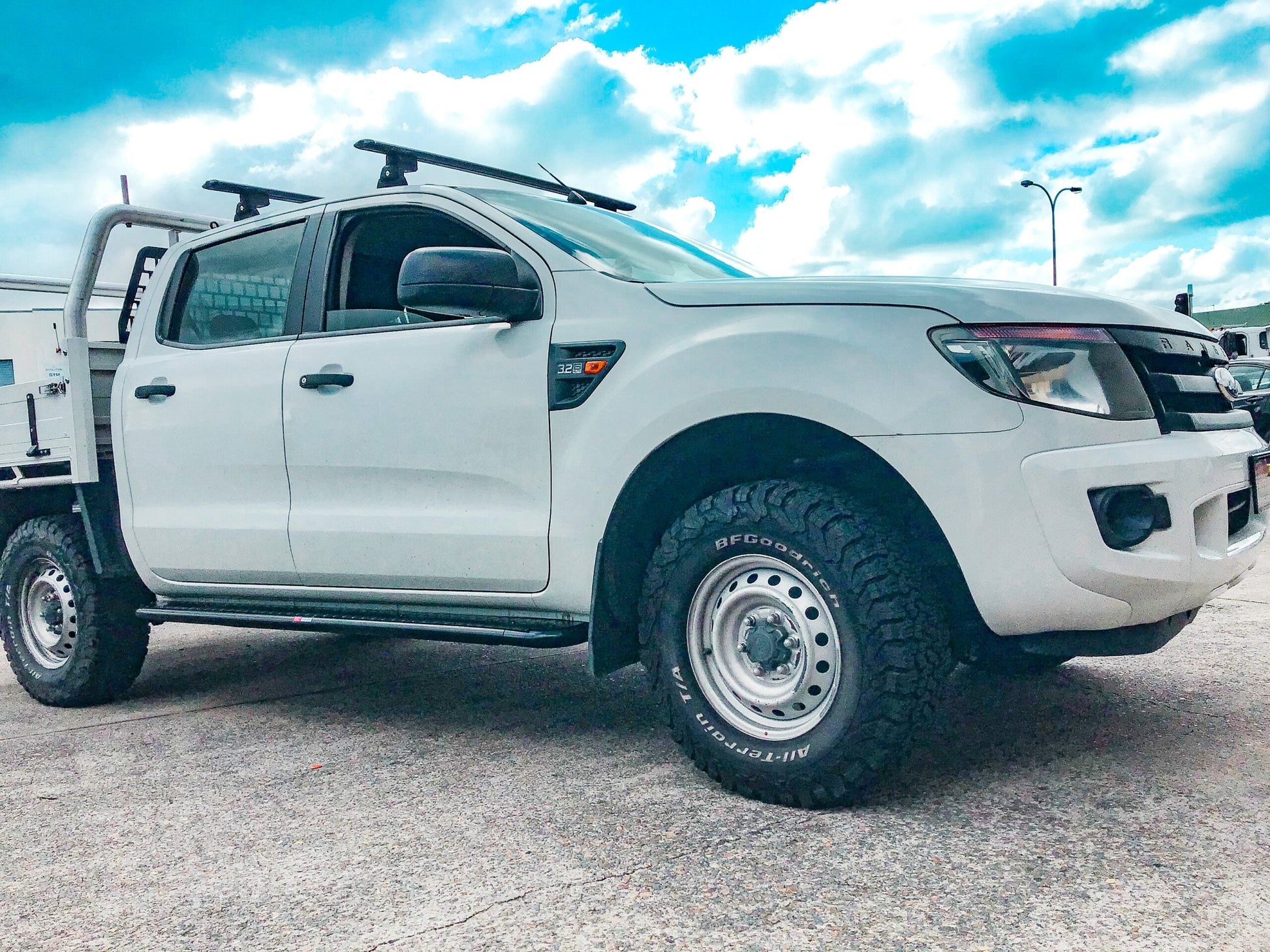 Rockarmor Steel Rockslider Side Steps To Suit Ford Ranger PX1,2,3 Dual Cab/Extra cab and Mazda Bt50 2011 - 2019 - Hybrid Street & 4x4